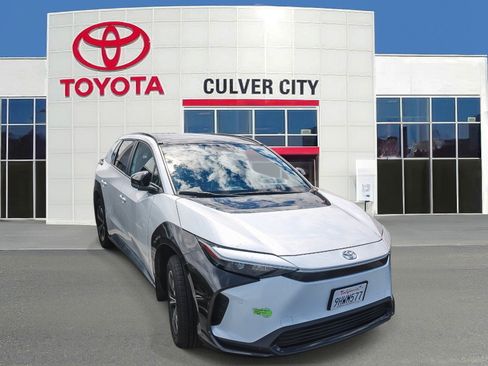 Used 2023 Toyota bZ4X FWD w/ Weather Package image 1