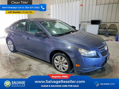 Used 2014 Chevrolet Cruze LS image 5