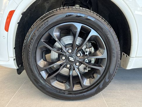 Certified 2025 Dodge Durango GT AWD/4WD image 33