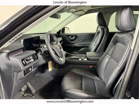 New 2026 Lincoln Aviator AWD image 23
