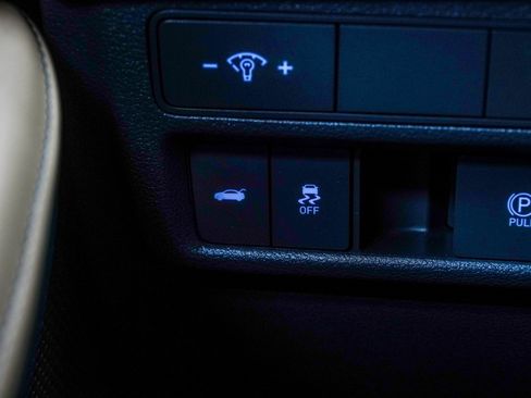 Used 2021 Hyundai Sonata Limited image 31