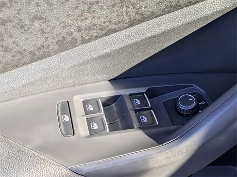 Used 2021 Volkswagen Jetta S image 13