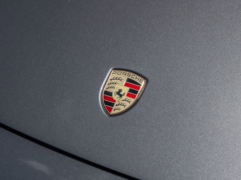 Certified 2020 Porsche 911 Carrera RWD image 17