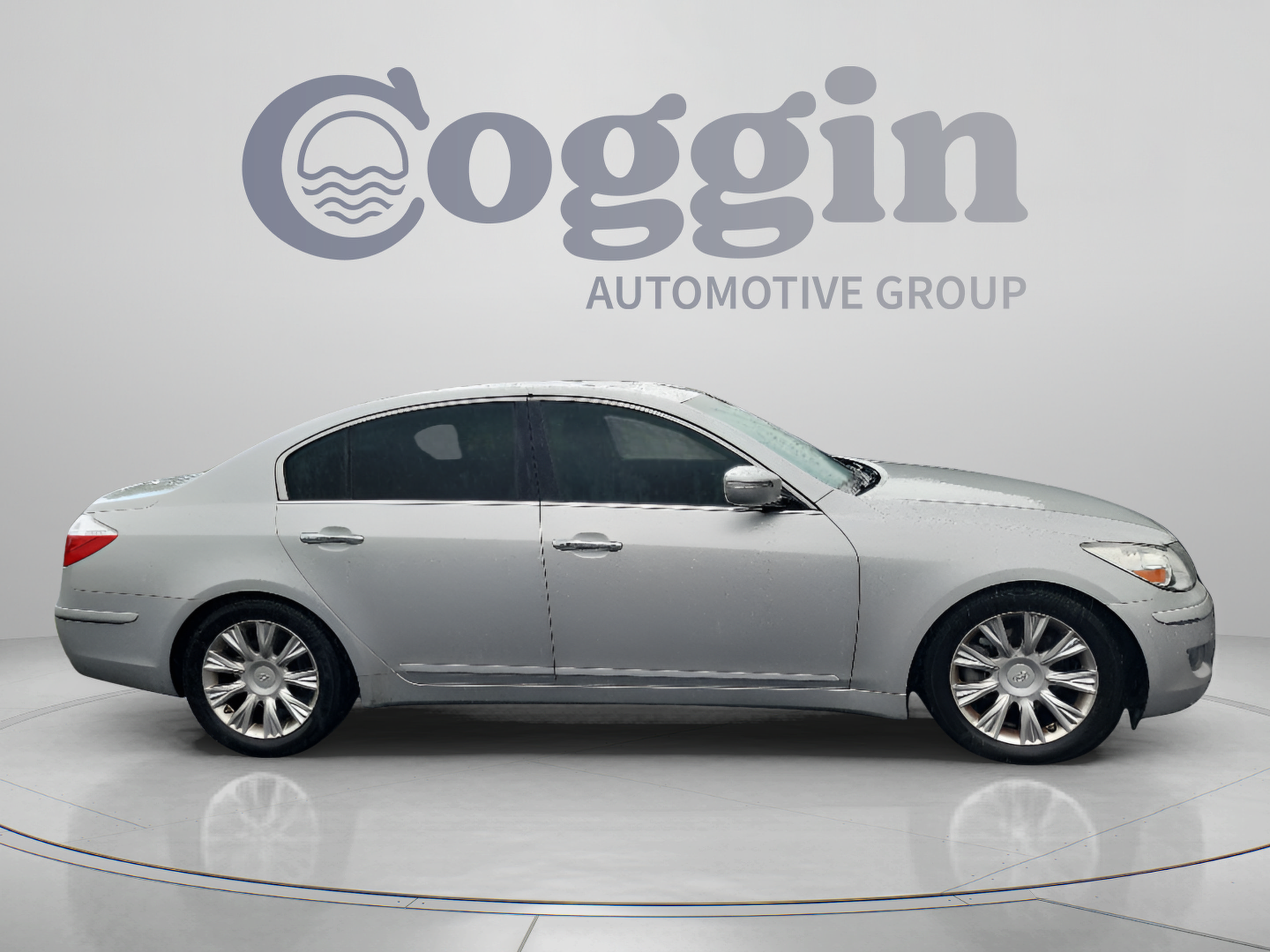Used 2009 Hyundai Genesis 3.8 w/ Technology Pkg 4 RWD image 6