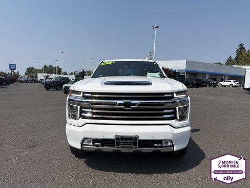 Used 2022 Chevrolet Silverado 3500 High Country w/ Safety Package II AWD/4WD image 8