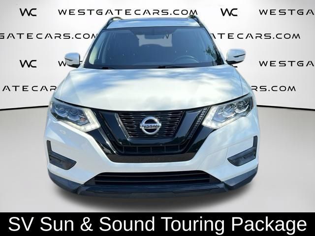 Used 2017 Nissan Rogue SV AWD/4WD image 2