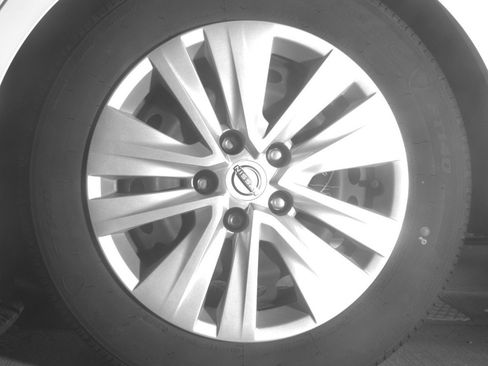 Used 2025 Nissan Sentra S FWD image 14