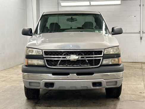 Used 2007 Chevrolet Silverado 1500 W/T w/ Light Duty Power Package AWD/4WD image 19