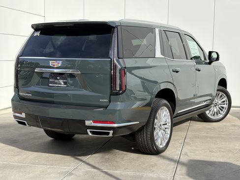 New 2026 Cadillac Escalade Luxury image 7