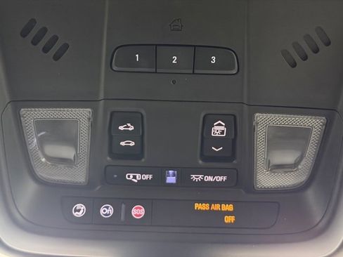 Used 2019 Cadillac XT5 Luxury image 25