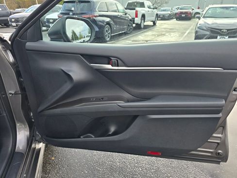 Used 2024 Toyota Camry SE image 41