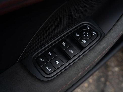 Certified 2025 Porsche Panamera GTS AWD/4WD image 16