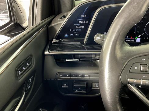 Used 2024 Cadillac Escalade Sport AWD/4WD image 15