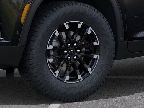 New 2026 Chevrolet Traverse Z71 w/ Enhanced Driving Package AWD/4WD image 9