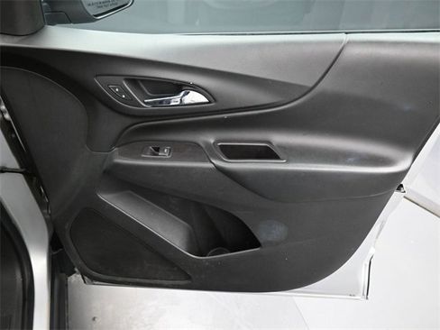 Used 2018 Chevrolet Equinox LT image 33