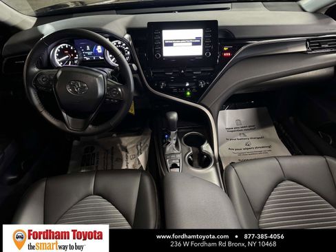 Used 2023 Toyota Camry SE AWD/4WD image 13