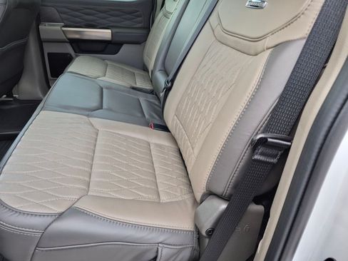 Used 2025 Ford F250 Platinum w/ Platinum Plus Package AWD/4WD image 18