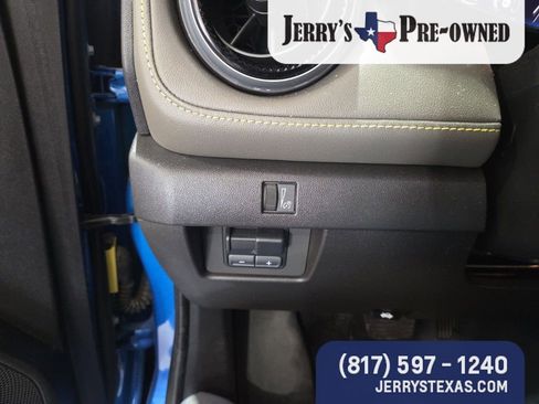 Used 2024 Chevrolet Colorado ZR2 w/ ZR2 Convenience Package III image 13