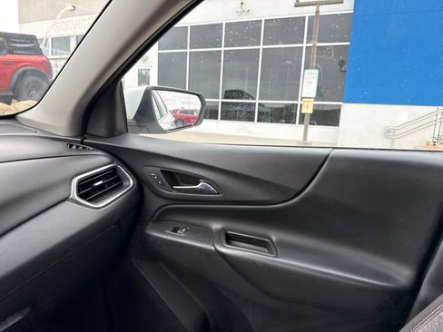 Used 2023 Chevrolet Equinox LT FWD image 26