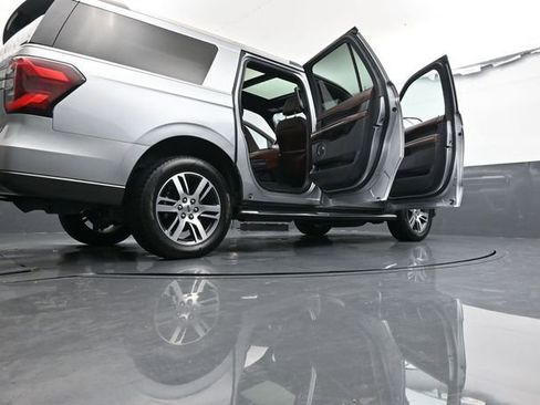 Used 2022 Ford Expedition Max Limited image 40