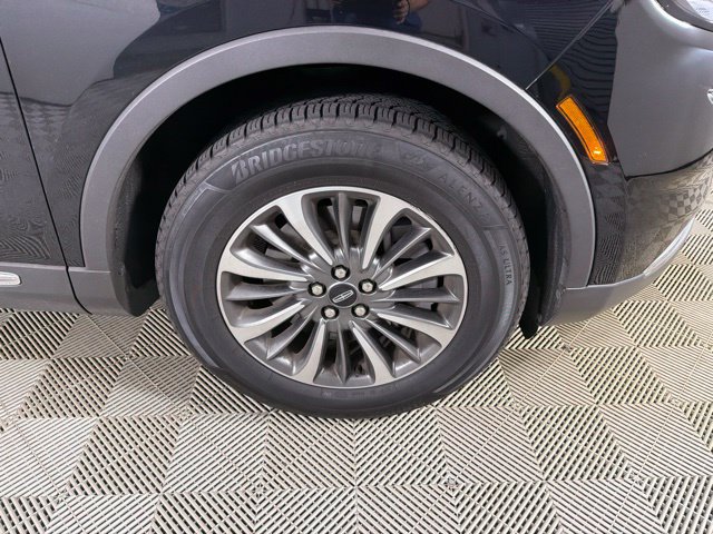 Certified 2022 Lincoln Nautilus FWD w/ Premium Package image 16