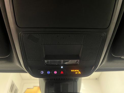 Used 2025 Chevrolet Equinox LT image 57