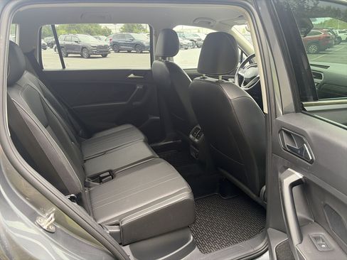 Used 2023 Volkswagen Tiguan SE AWD/4WD image 23