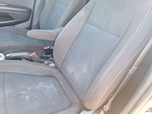 Certified 2022 Chevrolet Trax LS w/ Tint and Cruise Package image 21