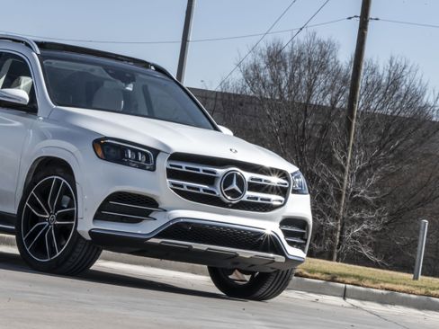 Used 2020 Mercedes-Benz GLS 580 4MATIC image 5