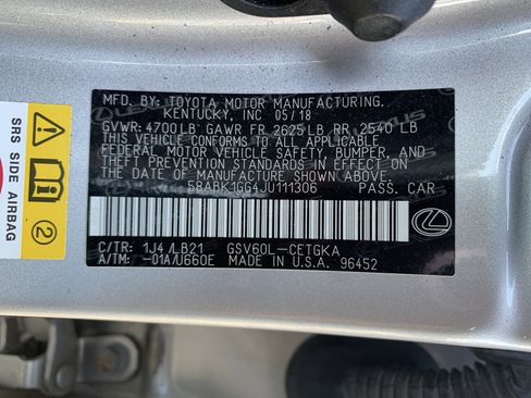 Used 2018 Lexus ES 350 w/ Luxury Package w/Wood Trim FWD image 36