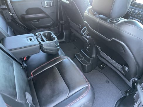 New 2026 Jeep Wrangler Unlimited Rubicon image 25