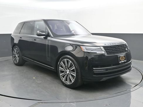 Used 2023 Land Rover Range Rover SE AWD/4WD image 9