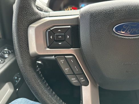 Used 2016 Ford F150 Platinum w/ Equipment Group 701A Luxury image 22