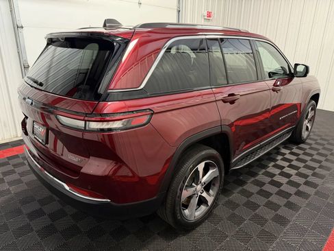 Used 2023 Jeep Grand Cherokee 4WD 4xe w/ Luxury Tech Group II image 4