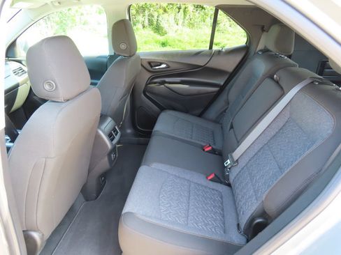 Certified 2023 Chevrolet Equinox LT AWD/4WD image 27