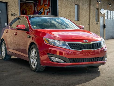 Used 2012 Kia Optima EX w/ Premium Pkg FWD image 3