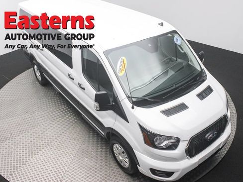 Used 2023 Ford Transit 350 XLT RWD image 3