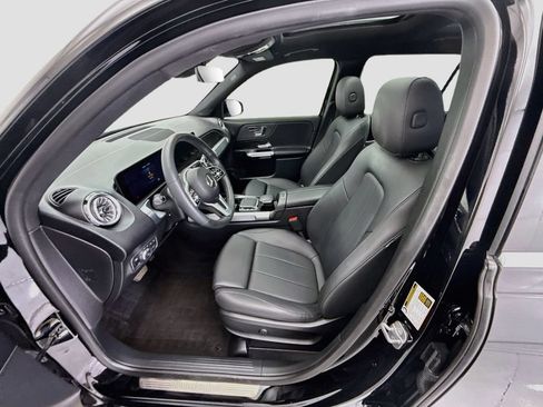 Used 2023 Mercedes-Benz GLB 250 image 18
