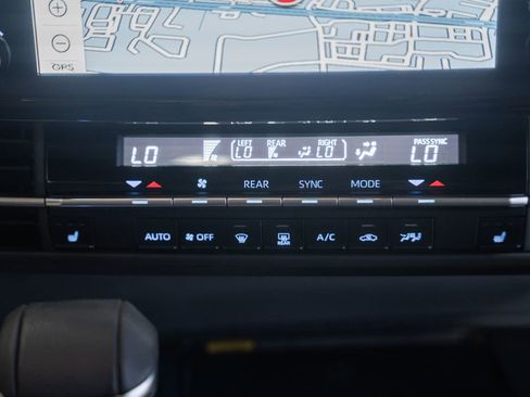Used 2024 Toyota Sienna XSE w/ XSE Plus Package AWD/4WD image 24