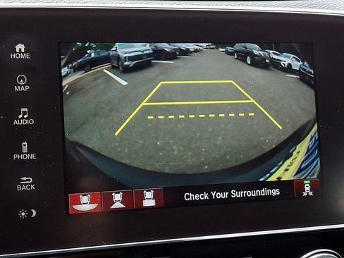 Used 2018 Honda CR-V Touring image 19