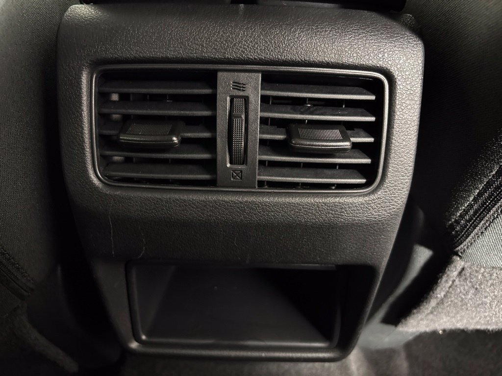 Used 2024 Nissan Rogue S AWD/4WD image 12