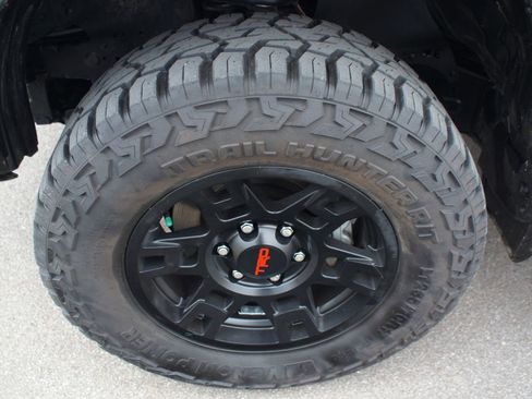 Used 2024 Toyota 4Runner TRD Off-Road Premium w/ Moonroof Package image 27