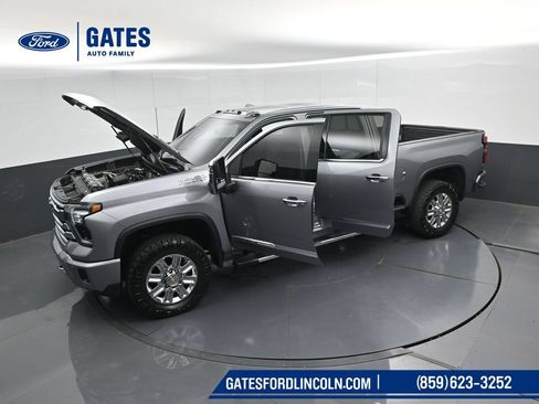 Used 2024 Chevrolet Silverado 2500 High Country w/ High Country Premium Package AWD/4WD image 57