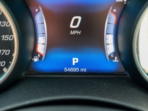 Used 2017 Maserati Levante S AWD/4WD image 47