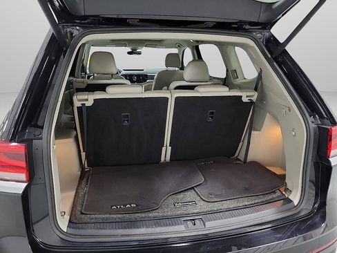 Used 2022 Volkswagen Atlas SEL Premium image 7