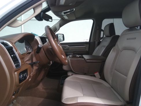 Used 2020 RAM 1500 Laramie AWD/4WD image 12