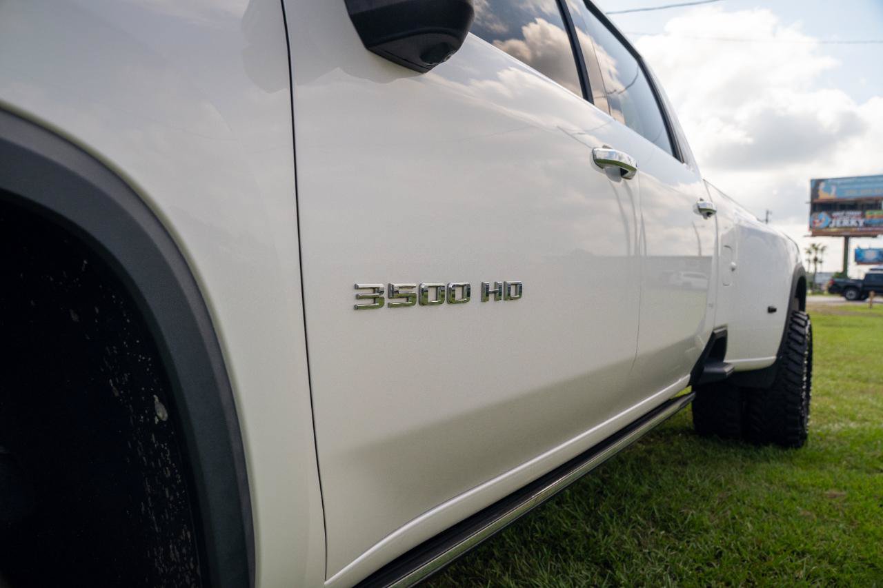 Used 2022 Chevrolet Silverado 3500 High Country w/ Safety Package II AWD/4WD image 14