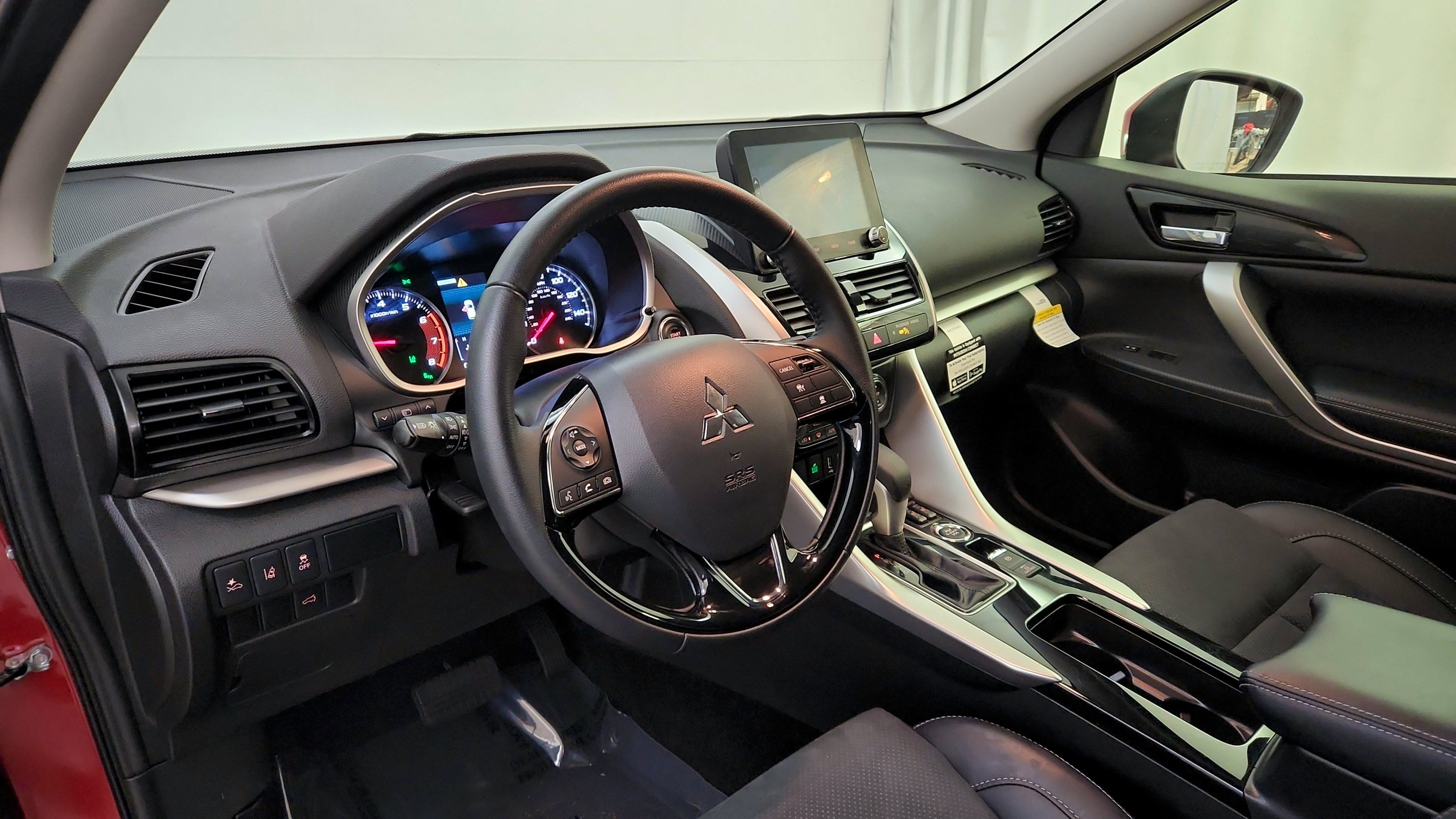 Used 2025 Mitsubishi Eclipse Cross SE AWD/4WD image 19