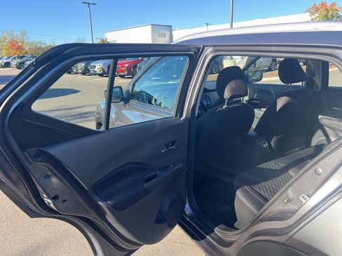Used 2022 Nissan Kicks SV image 28