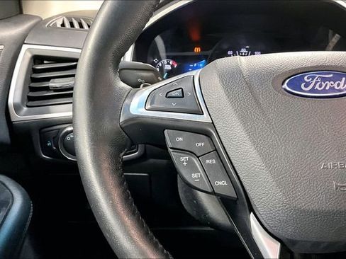 Used 2016 Ford Edge SEL w/ Equipment Group 201A FWD image 12